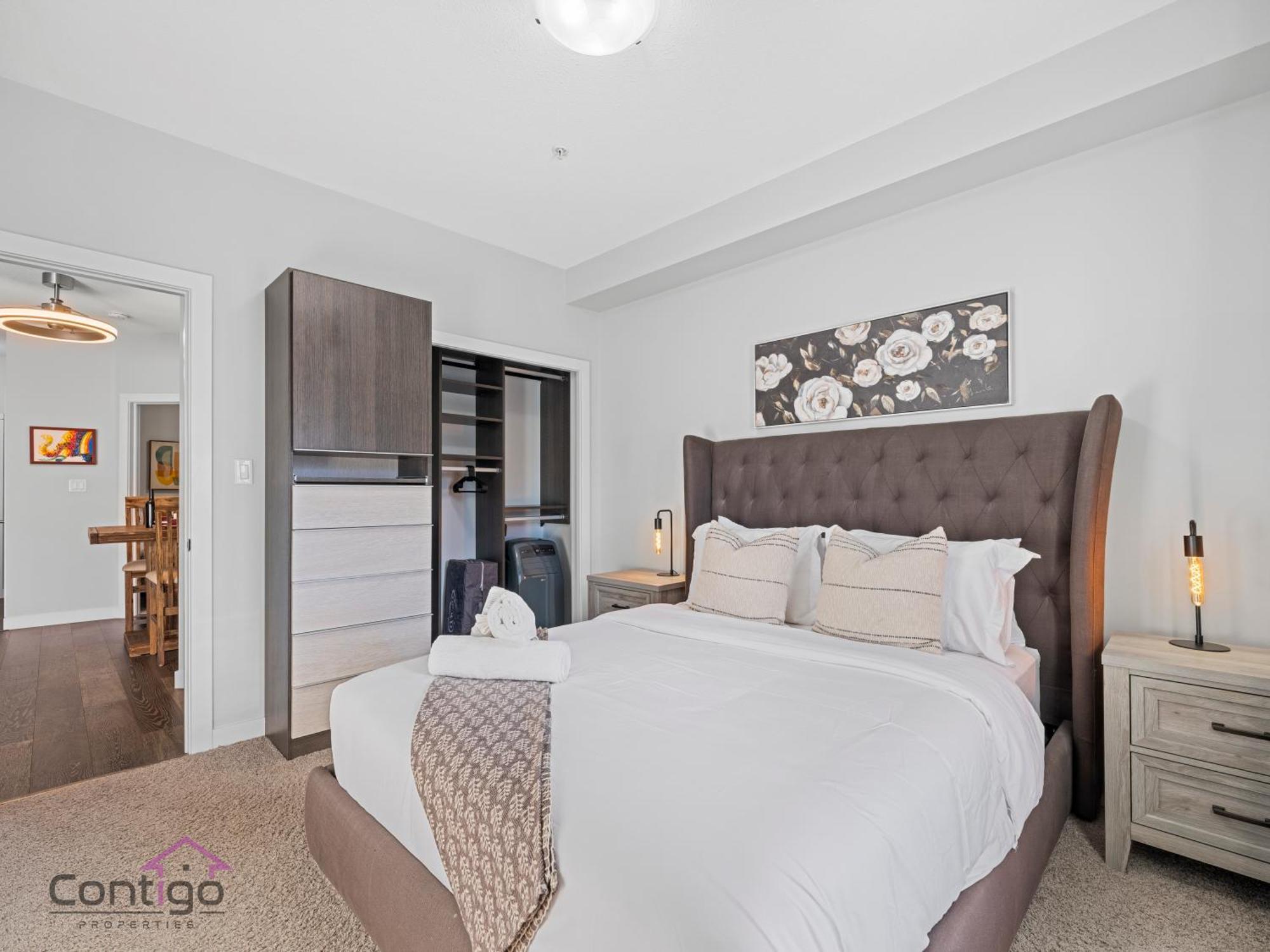 Studio Loft, 2 Bd, Ug Parking, 5 Min To Rogers! Edmonton Eksteriør bilde