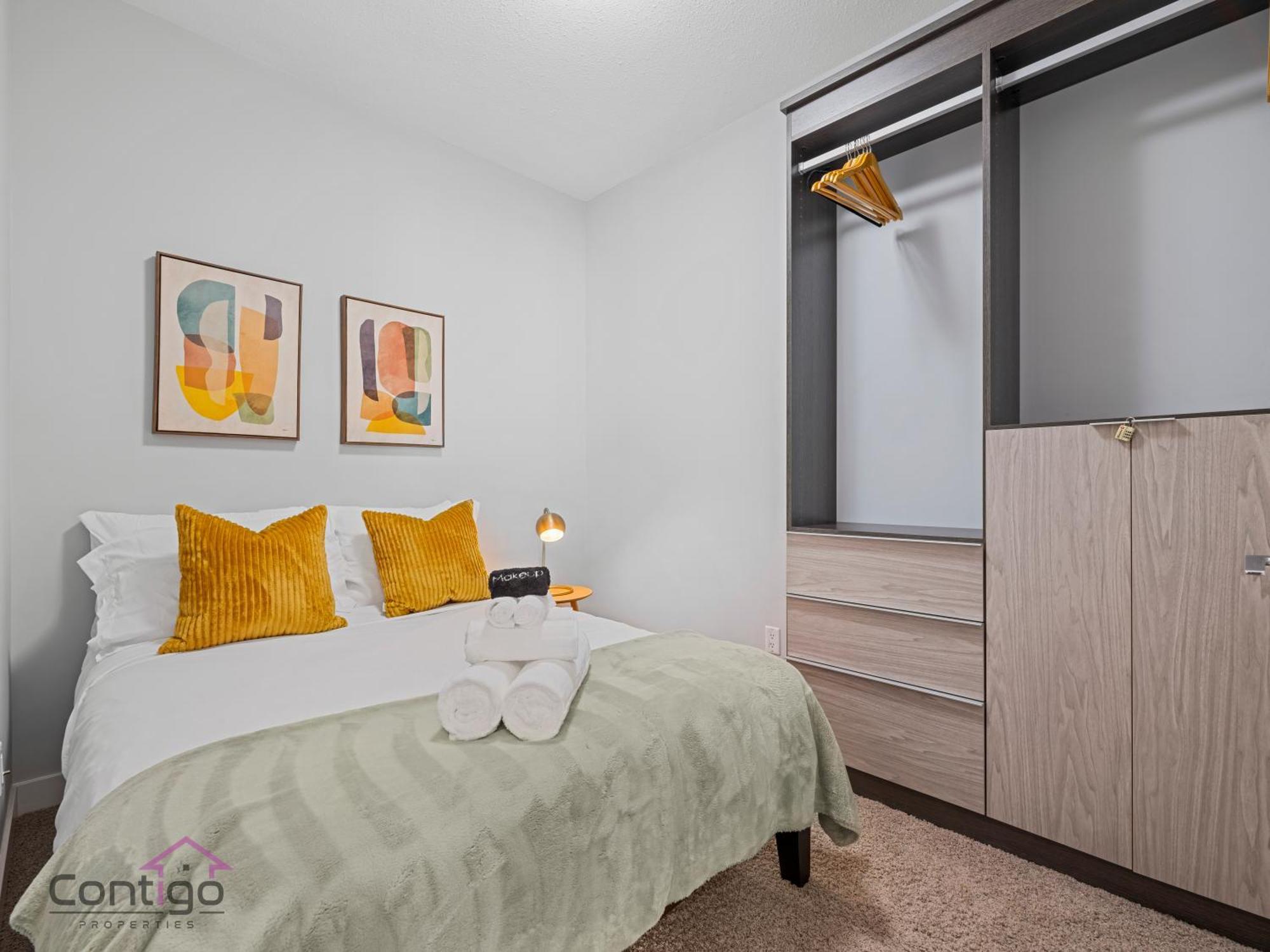Studio Loft, 2 Bd, Ug Parking, 5 Min To Rogers! Edmonton Eksteriør bilde