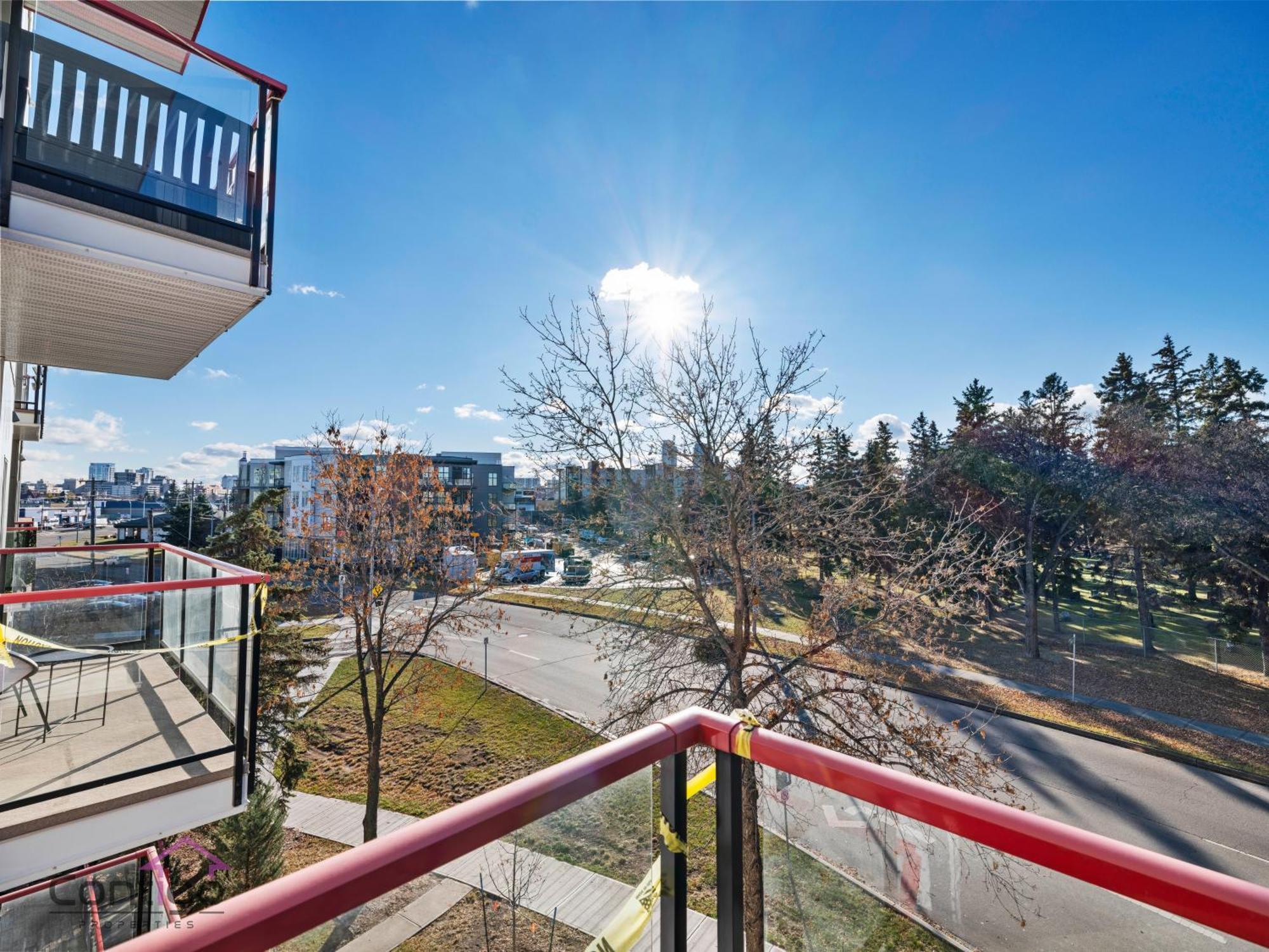 Studio Loft, 2 Bd, Ug Parking, 5 Min To Rogers! Edmonton Eksteriør bilde